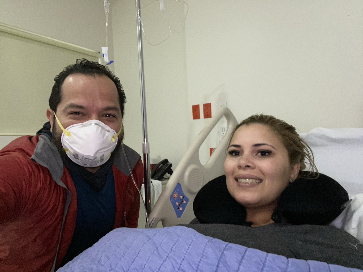 Dr. Fernando García Govea con pacientes